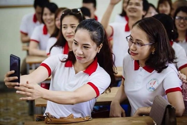 Đồng phục họp lớp