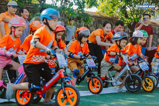 Áo thun đồng phục mầm non